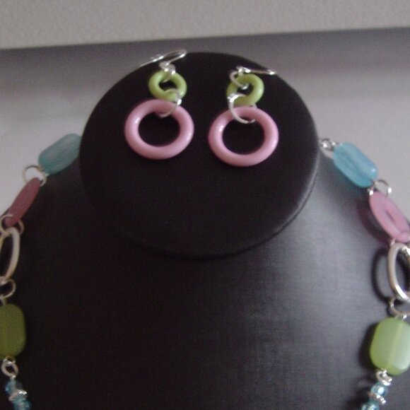 Paulus NWT Necklace & Earrings Set - Picture 2 of 4